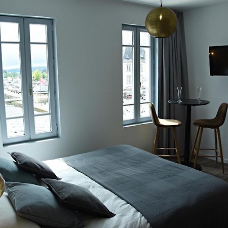 Nuit Sur Le Pont 4 Apartment Landerneau Exterior photo