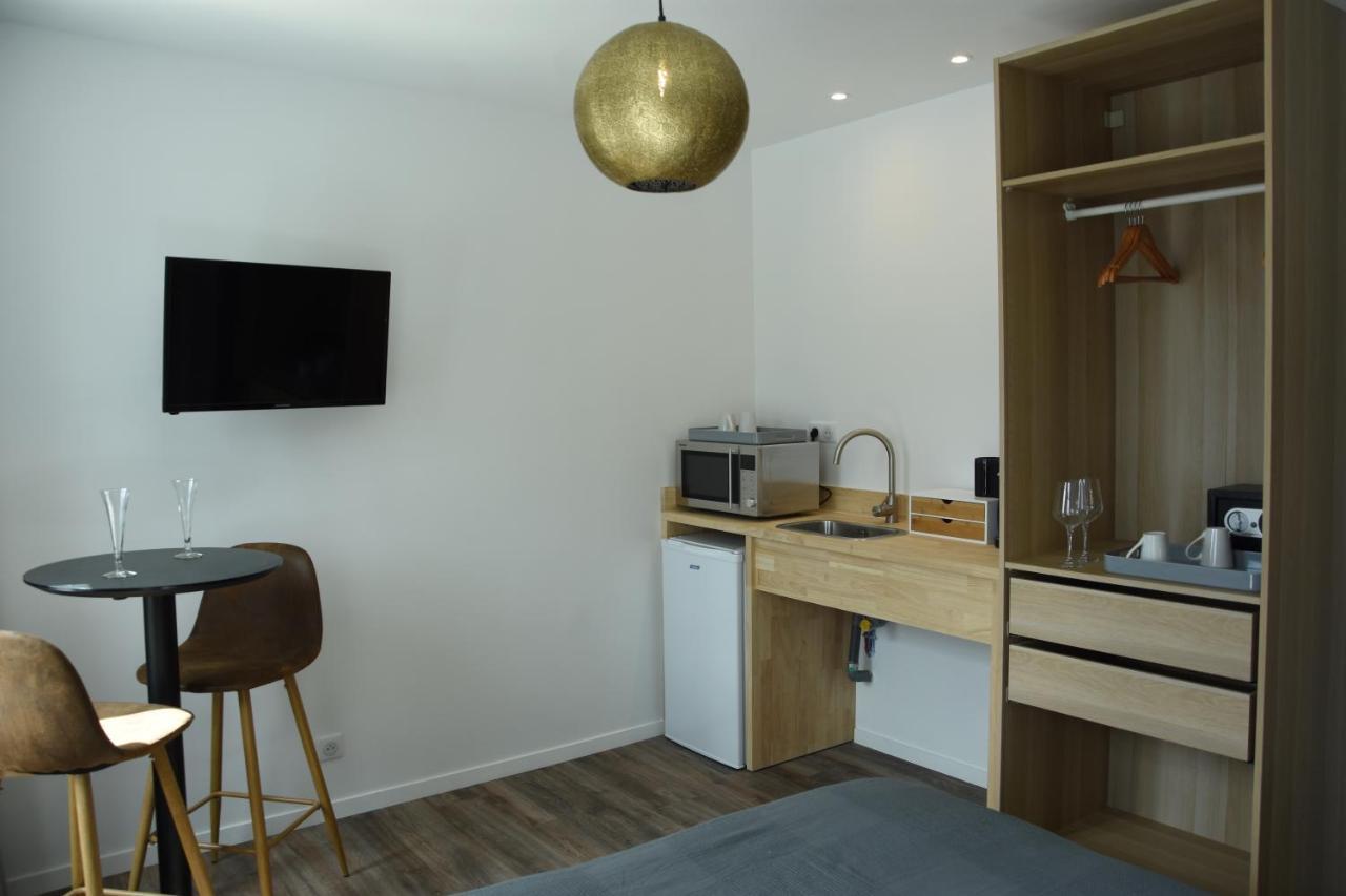 Nuit Sur Le Pont 4 Apartment Landerneau Exterior photo