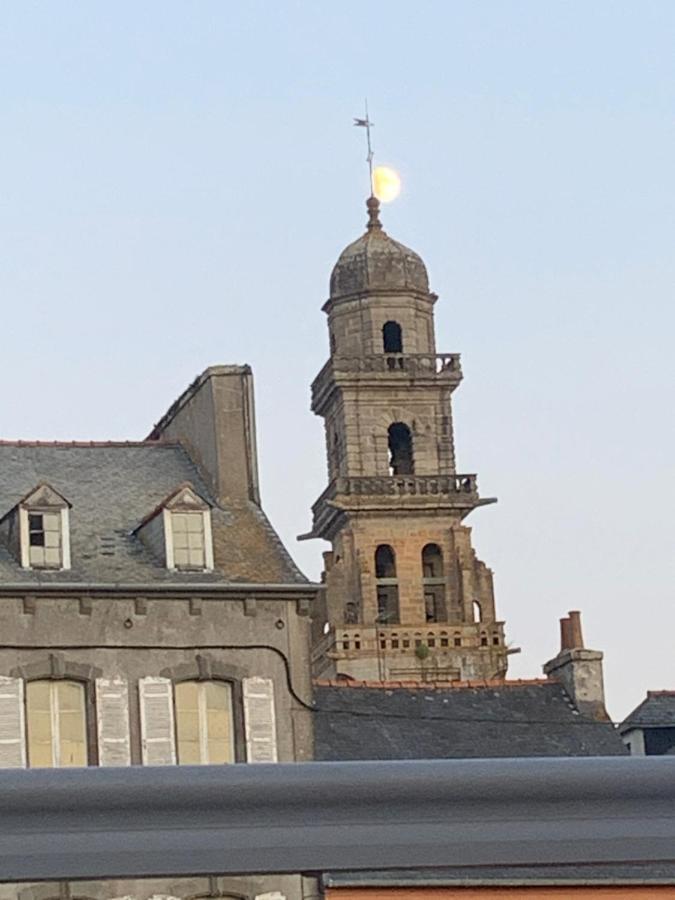 Nuit Sur Le Pont 4 Apartment Landerneau Exterior photo
